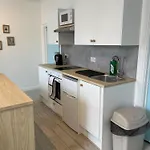The Retreat - 2 Bed Flat, Sleeps 4 - Town Centre, Hadrians Appartement