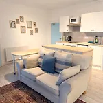 The Retreat - 2 Bed Flat, Sleeps 4 - Town Centre, Hadrians Apartament *